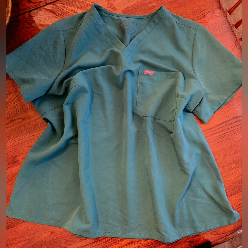 Figs Catarina One Pocket Scrub Top